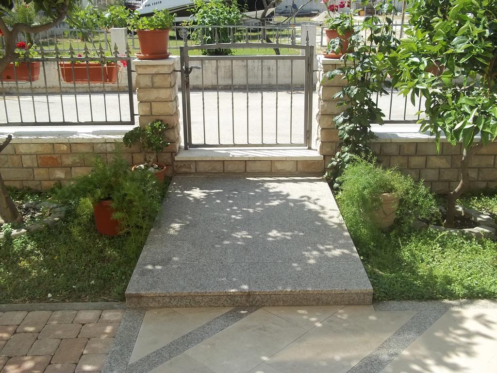 Apartments Ars Vivendi Trogir Exterior foto